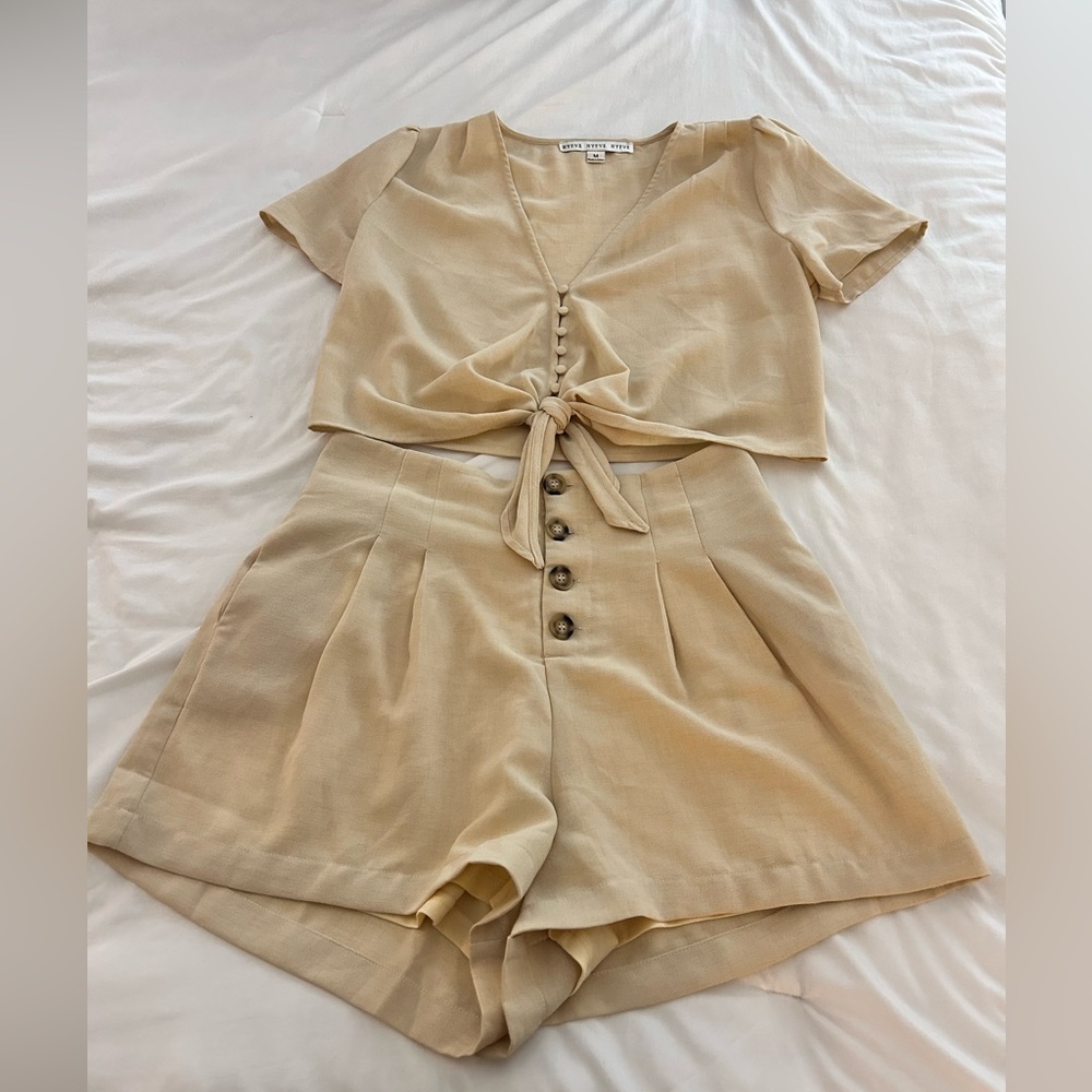 HYVE 2 piece set